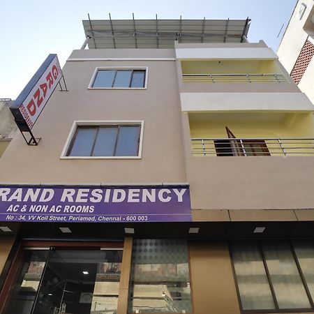 Spot On Grand Residency Hotel Csennai Kültér fotó