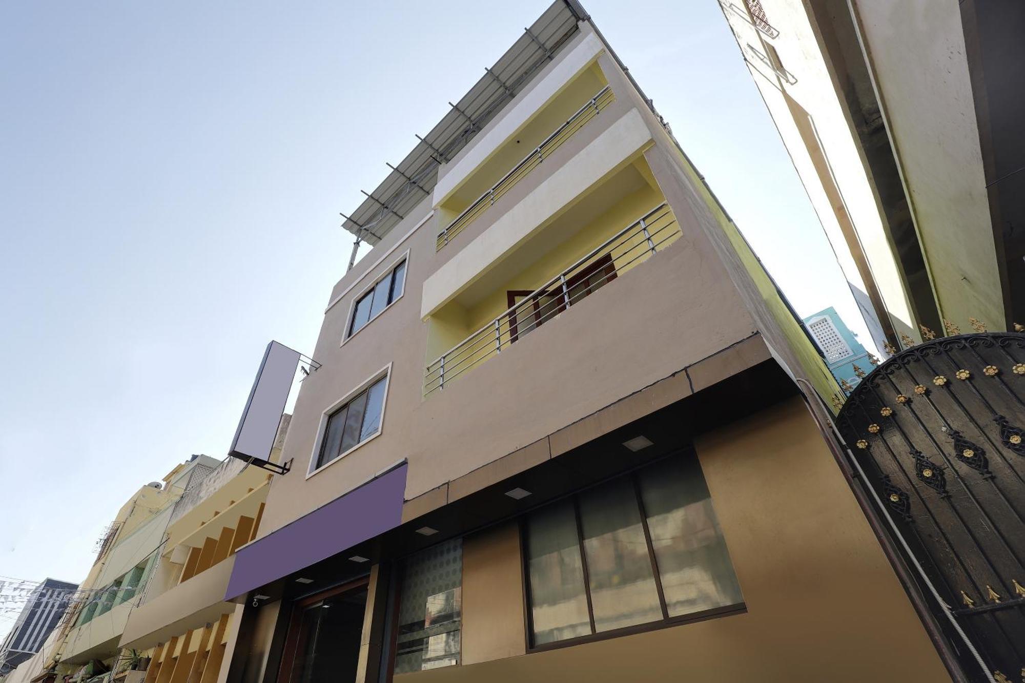Spot On Grand Residency Hotel Csennai Kültér fotó